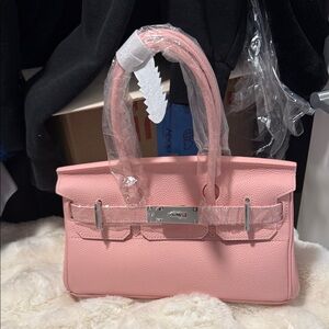 Sophisticated Pink Satchel genuine leather Bag